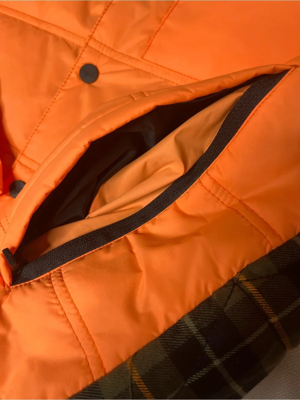 Aztech Mountain Quilted Puffer Primaloft Jacket with Plaid Back